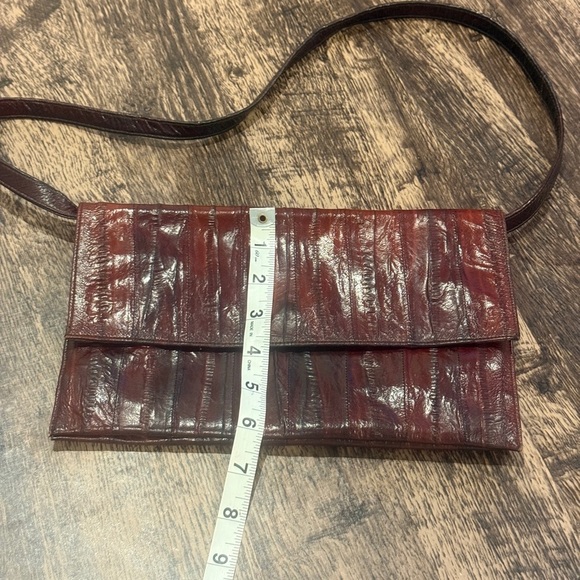 Genuine Eel Leather Elegant Burgundy Leather Clutch - Picture 4 of 7